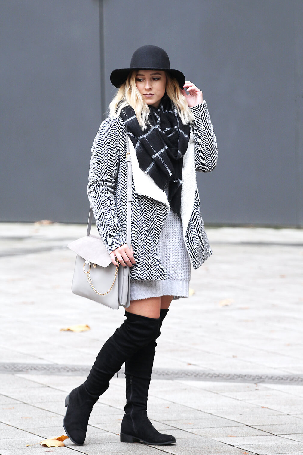 look Robe pull et cuissardes